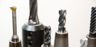 Jakie wiertło do konfirmatów 6 4x50?