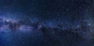 Jak zamontować okno dachowe w blachodachówce?